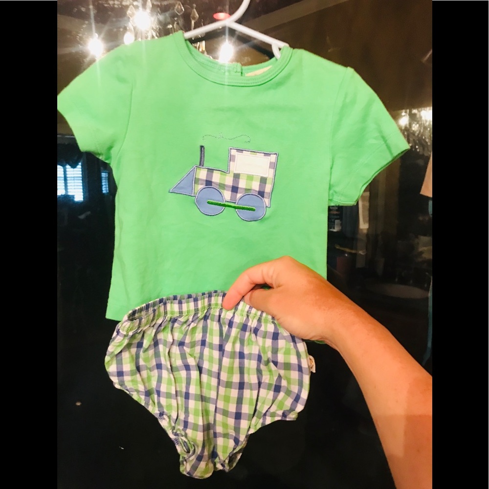 🚂 Little boys train top and matching shorts